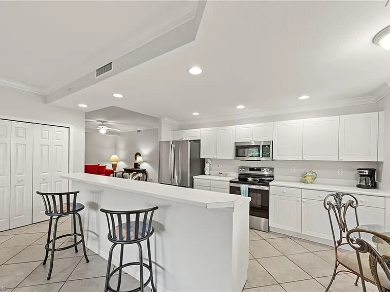28611 Carriage Home Dr #101 — Photo 13