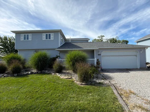 7128 Lazy Ln, Harsens Island, MI 48028