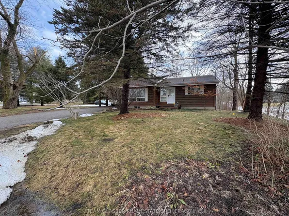 214 North St, Thames Centre, ON N0L 1G3