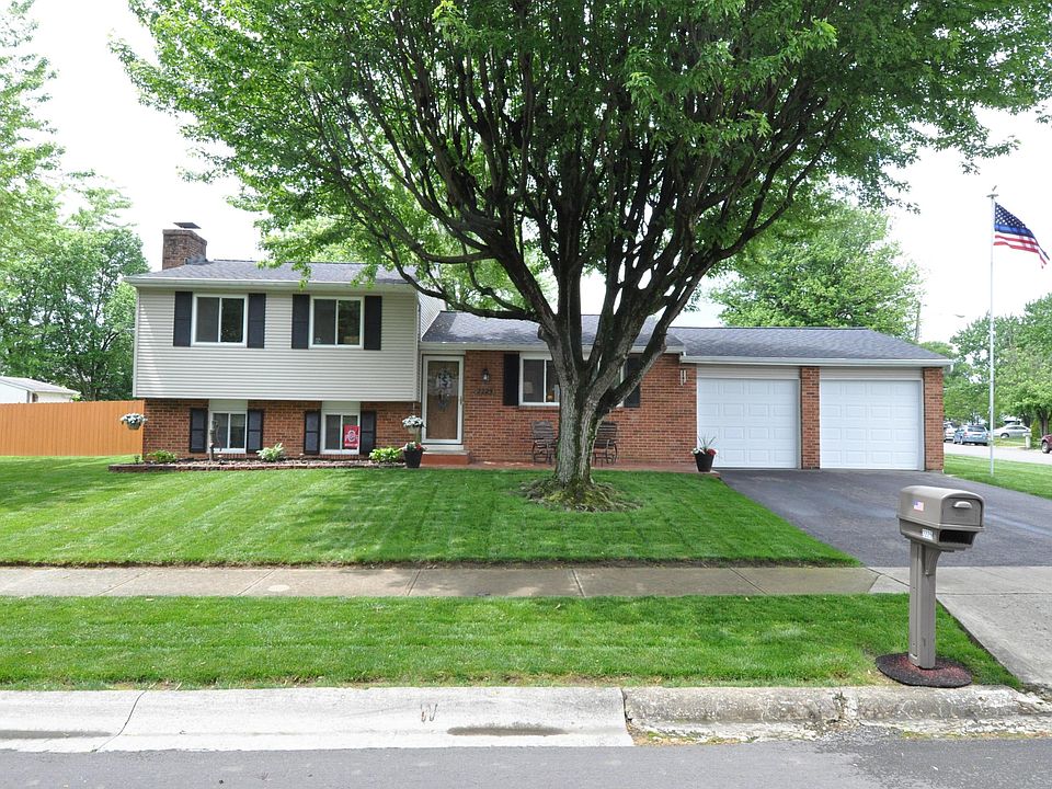 1st image of 2225 Drumlin Dr
