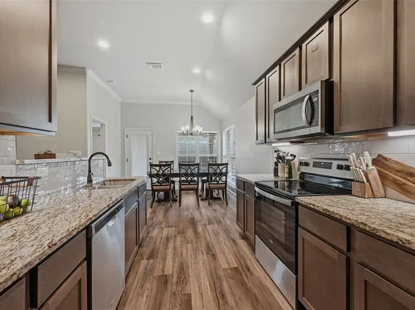 1412 Ascot Ave, Sherman, TX 75092