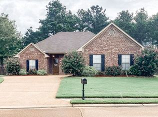 205 Memory Ln, Madison, MS 39110