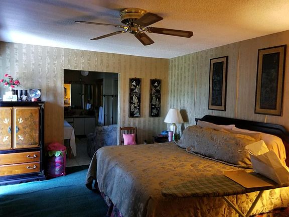 3rd image of 4608 Suburban Pines Dr