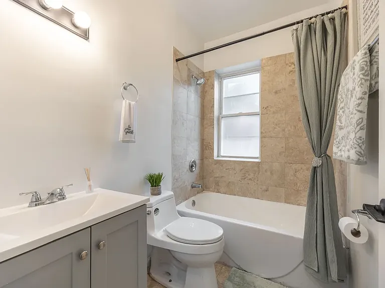 3851 W Ainslie St #1 — Photo 12
