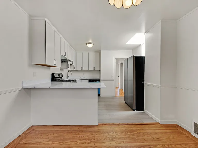 318 Allison St — Photo 6