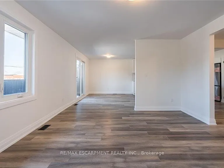 4289 Mountain St #3 — Photo 6