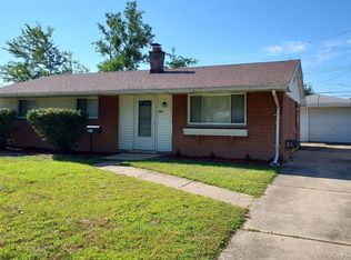 36131 Avondale St, Westland, MI 48186