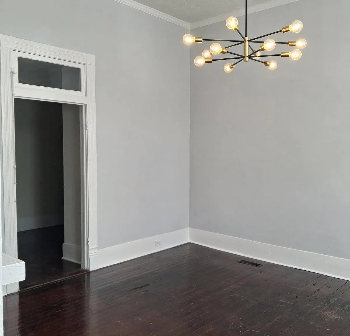 1710 Forest Ave — Photo 4
