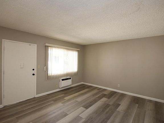 4th image of 304 N Garfield Ave #F
