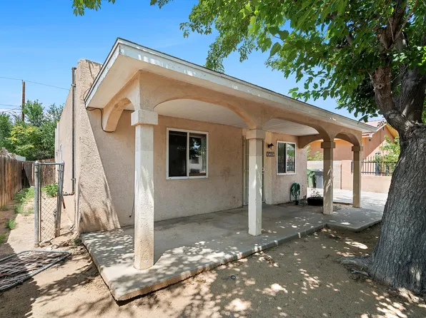 3205 Cypress Cir SW, Albuquerque, NM 87105