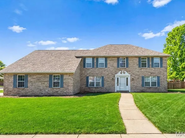 621 E Wesley Dr, O'Fallon, IL 62269