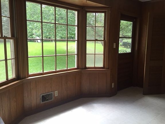 5th image of 3056 Ashby Dr Unit 172
