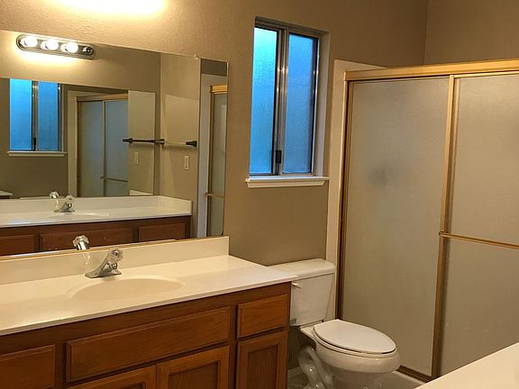4th image of 1325 Providence Way