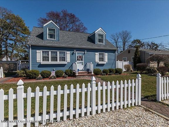 3rd image of 364 Tennessee Dr