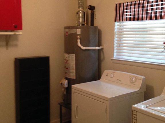 Utility/Pantry/Mud Room