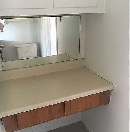 5th image of 206 Spruce St #D