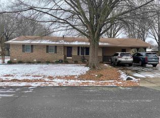 704 Magnolia St, Beebe, AR 72012