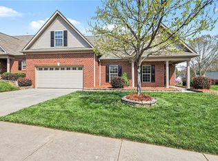 535 Trillium Place Dr, Kernersville, NC 27284