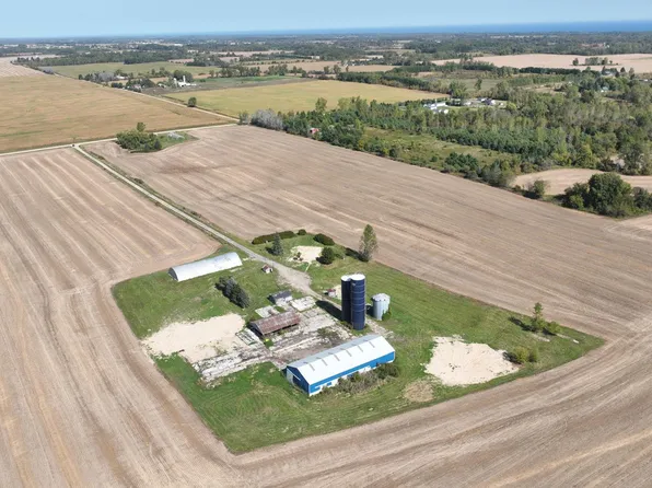 5176 Aitken Rd, Croswell, MI 48422
