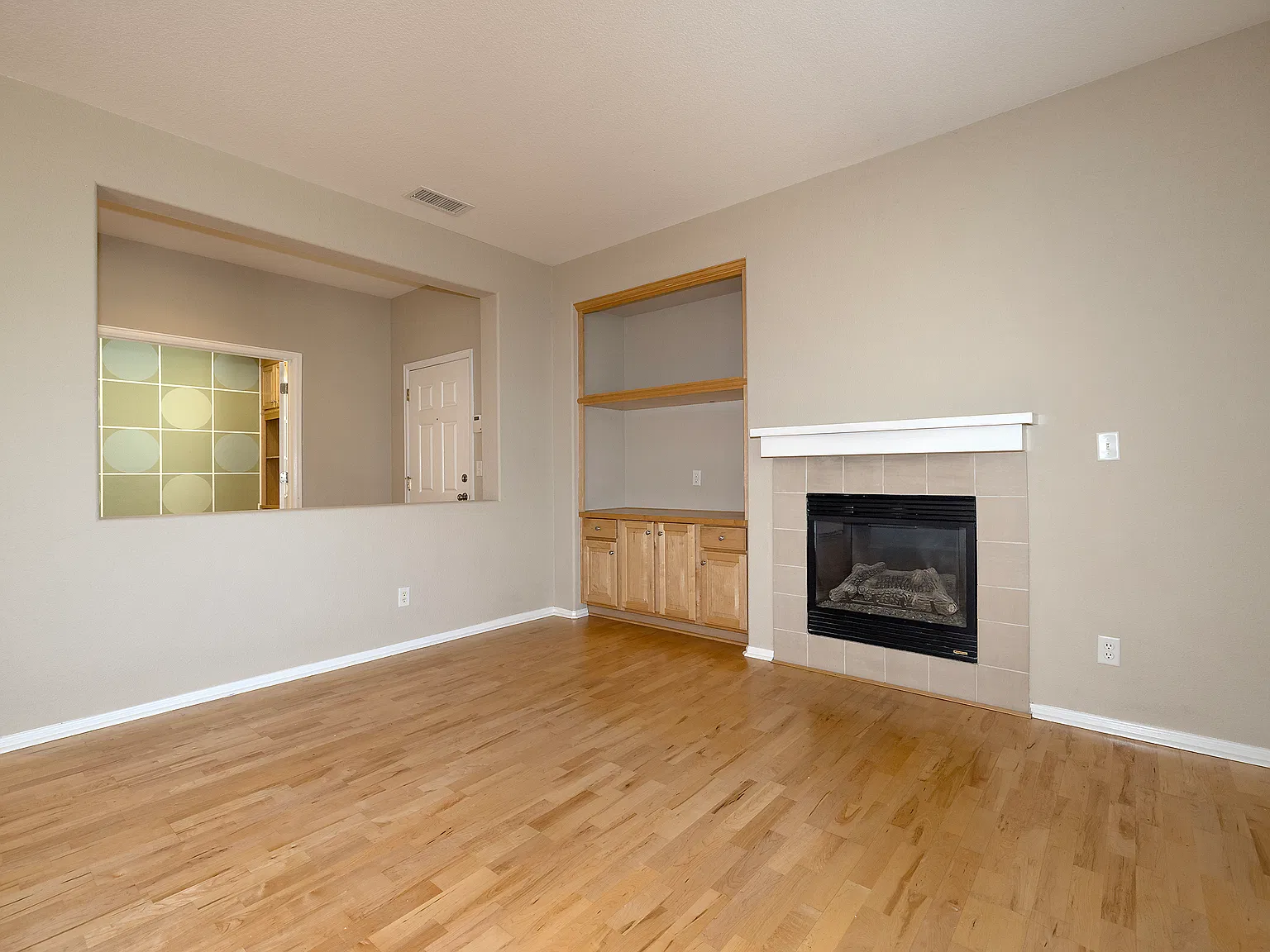 10579 Parkington Lane — Photo 2