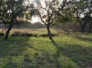 210 Gage Ln, Harper, TX 78631