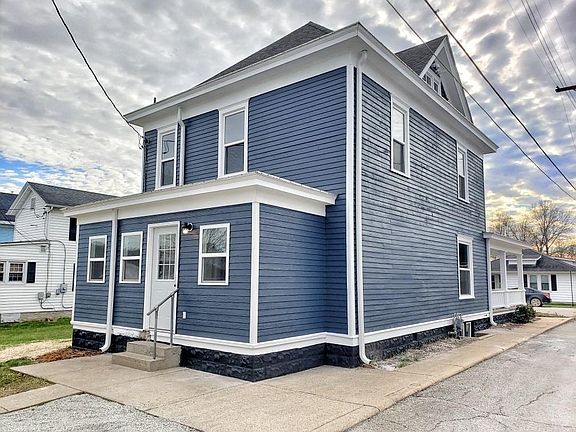 4th image of 121 E 3rd St Lot 20
