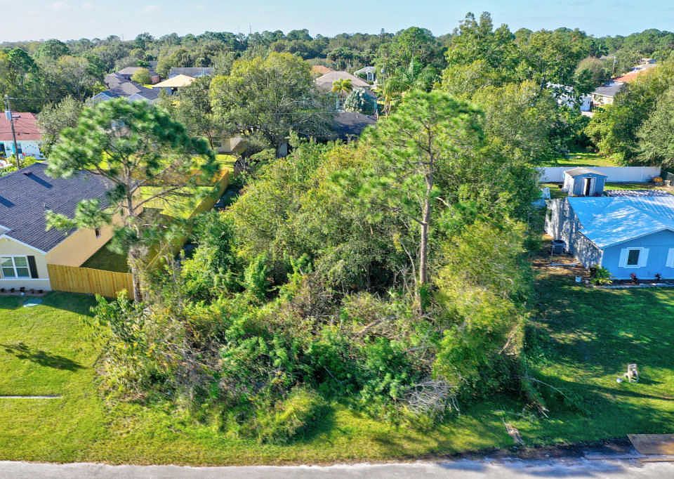 1st image of 1774 SW Cecelia Ln