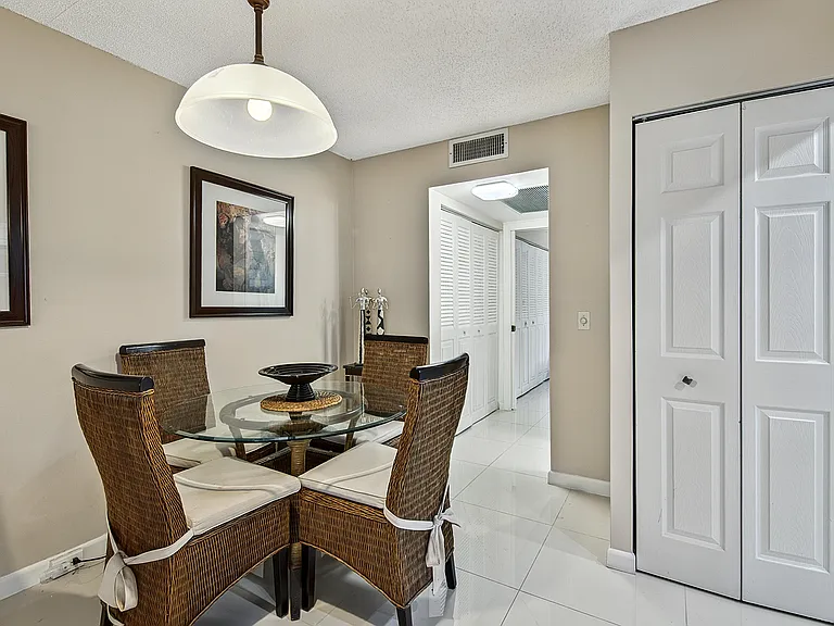 96 Fanshaw Way #C — Photo 10