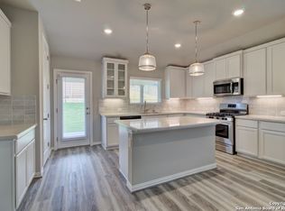 1910 Gabby Cole Ln, San Antonio, TX 78253