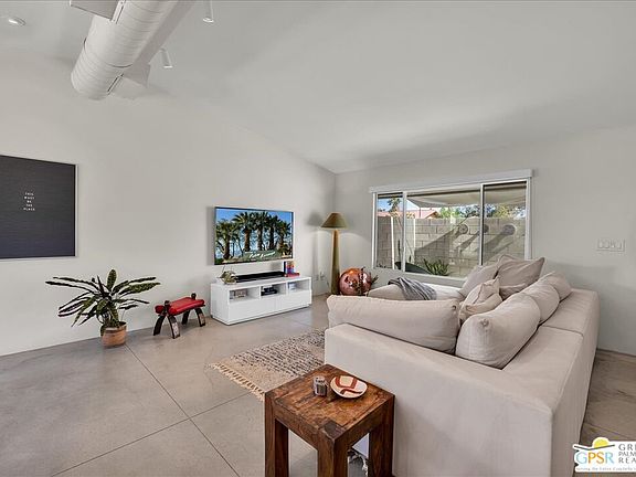 5th image of 1979 N Los Alamos Rd