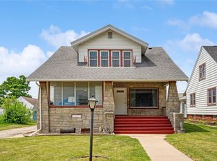 95 3rd Ave, Keystone, IA 52249