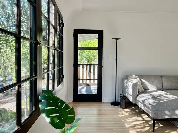1214 S Sycamore Ave, Los Angeles, CA 90019