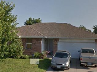 3235 W Bergman St, Springfield, MO 65803