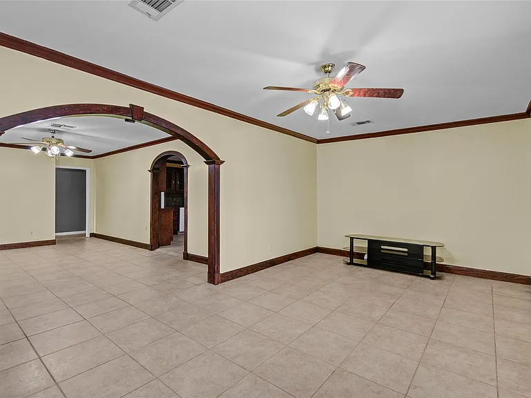 8565 Ridgepoint Dr — Photo 6