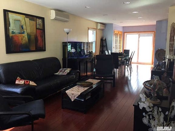 3rd image of 7712 271st St