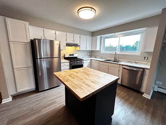 2nd image of 11201 S Langley Ave #2A