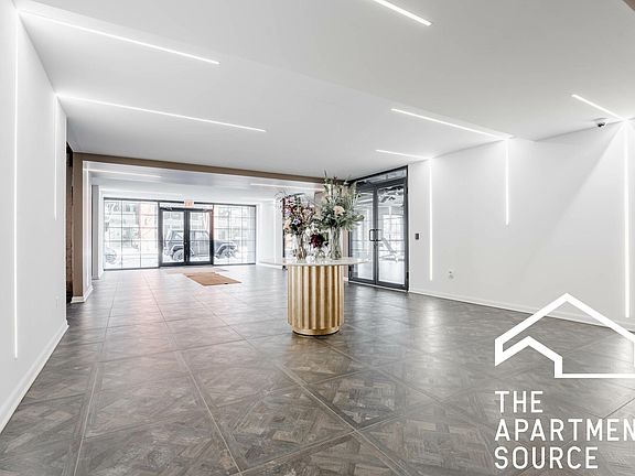 2nd image of 2551 S Wabash Ave #502
