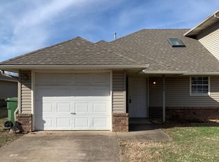 410 N 37th St #A, Rogers, AR 72756