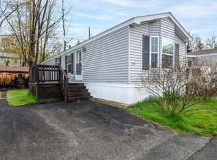 34 Amherst Rd, Newmarket, NH 03857