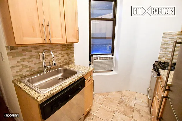 Rented by Citi Habitats | media 17