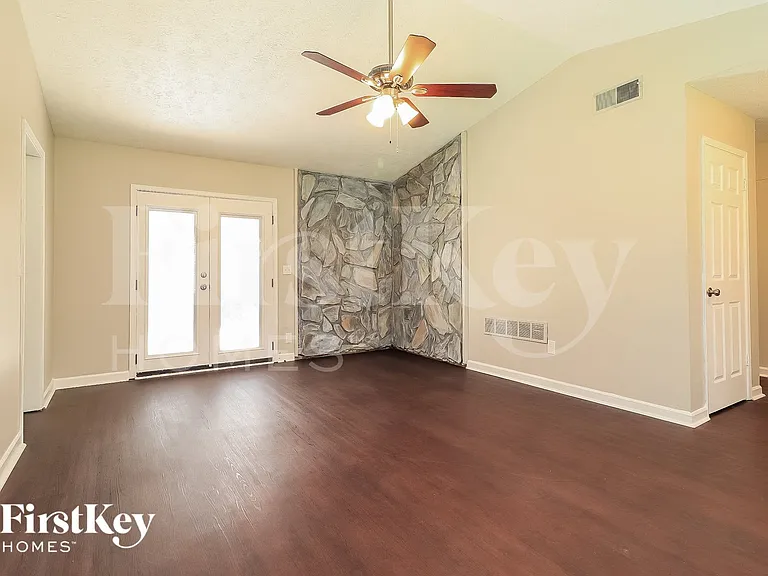 3247 Palomino Dr — Photo 3