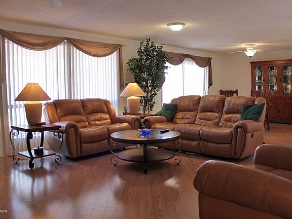 2nd image of 26605 S Saddletree Dr