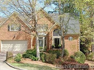 215 Embassy Ct, Sandy Springs, GA 30328
