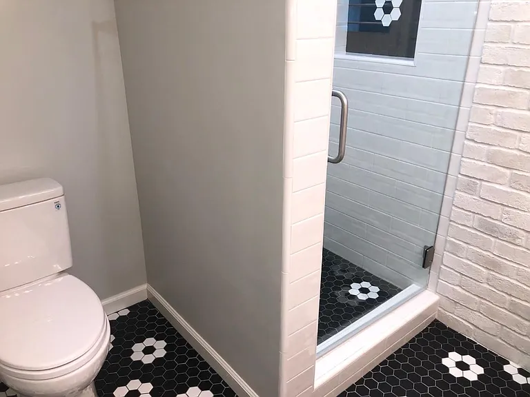 6025 Woodland St #104 — Photo 7