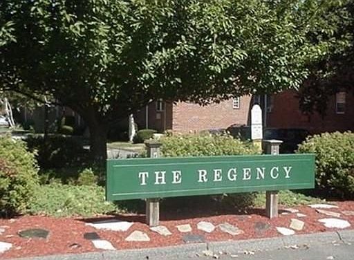 2nd image of 284 Regency Park Dr