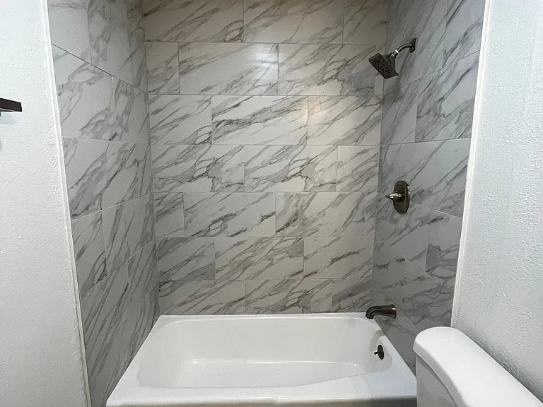 254 N 700 W — Photo 13