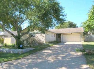 1117 Pitcairn Dr, Pflugerville, TX 78660
