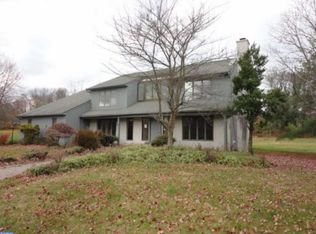31 Foxcroft Dr, Princeton, NJ