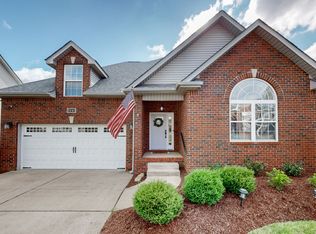 1240 Chapmans Retreat Dr, Spring Hill, TN 37174