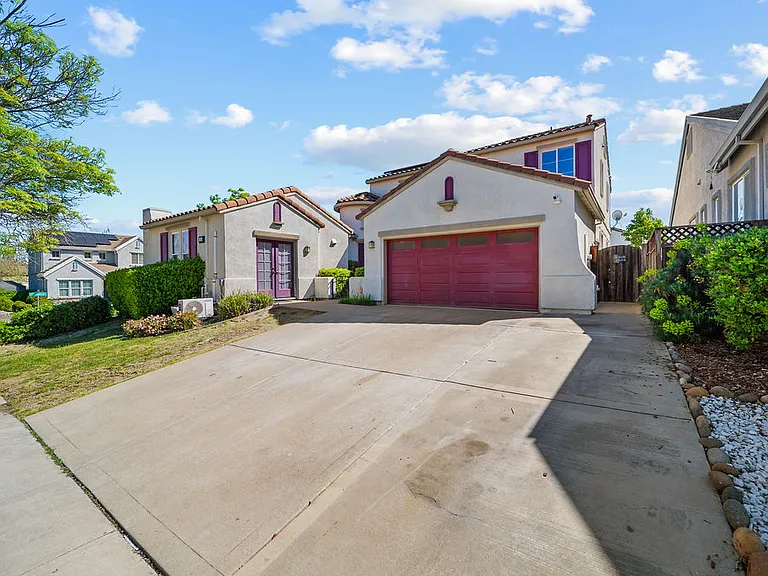 4855 Greencastle Way — Photo 2